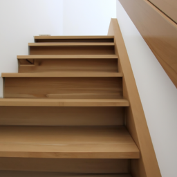 Escalier en Bois : Alliance Parfaite entre Tradition et Modernité pour un Intérieur Accueillant Saint-Brice-sous-Foret